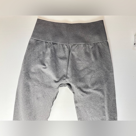 EUC Seamless Vital leggings with venting - Picture 6 of 14